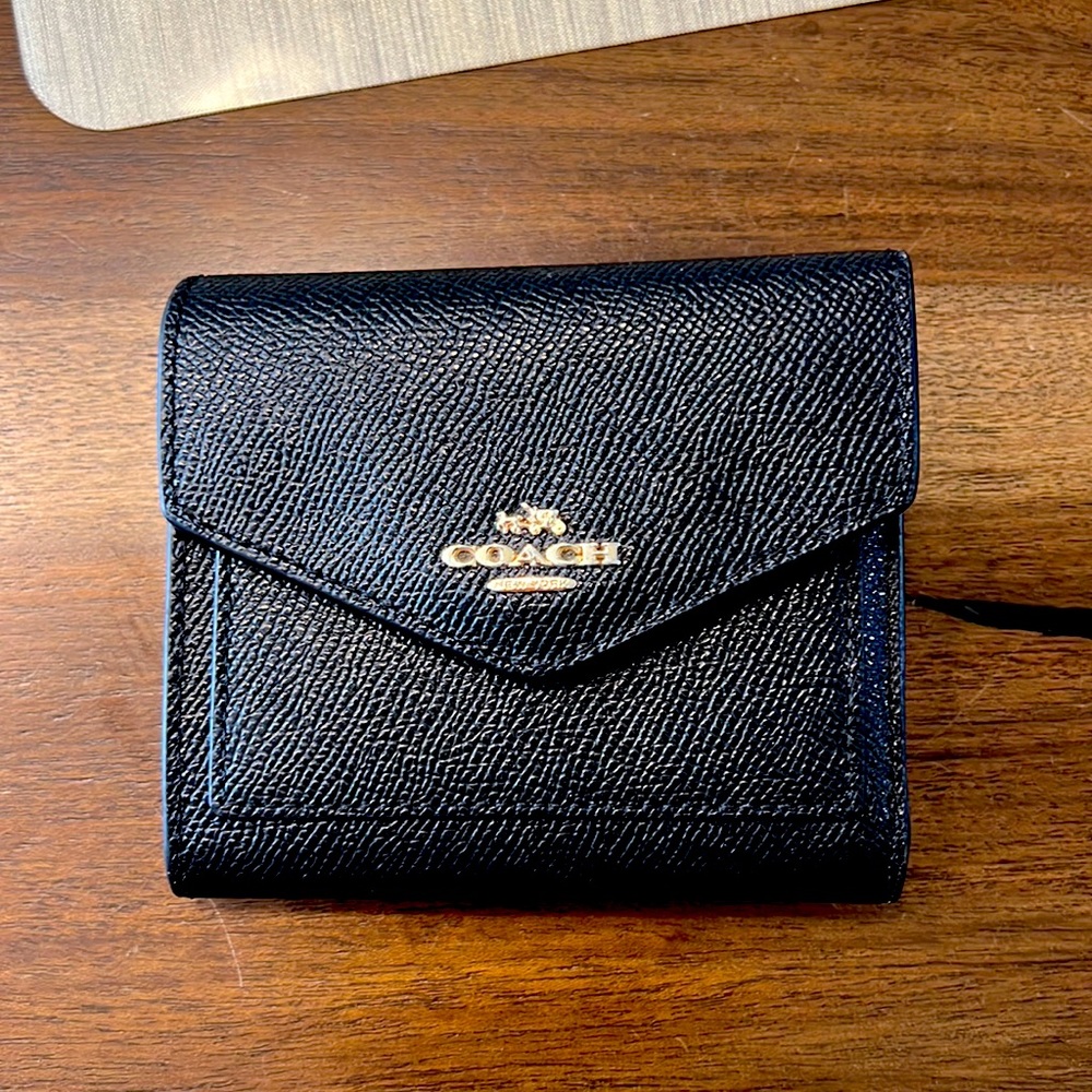 Coach Small Wallet - Crossgrain Leather - Black